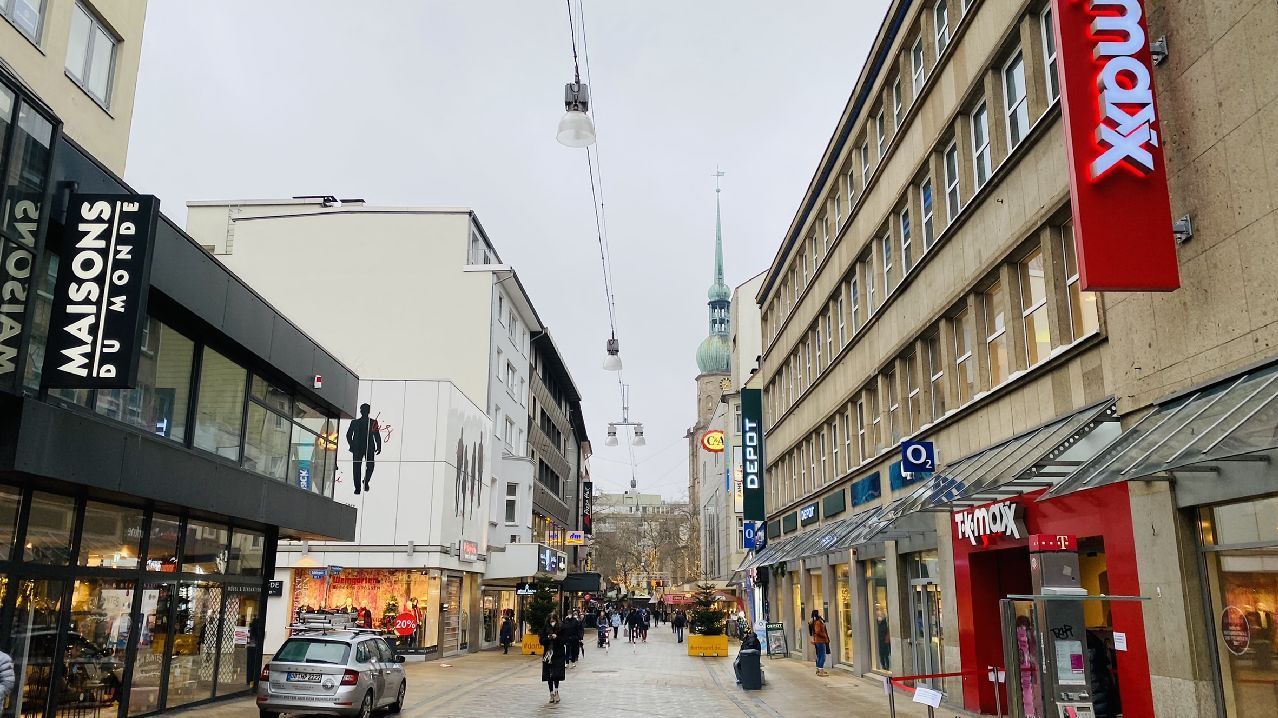 *PROVISIONSFREI* ca. 680  910,00 m² Büro-/Praxisflächen am Ostenhellweg zu vermieten!