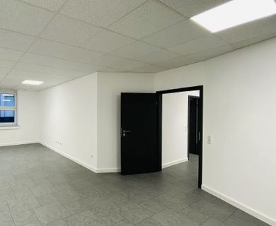 *PROVISIONSFREI* ca. 450  910 m² Büro-/Praxisflächen am Ostenhellweg zu vermieten!