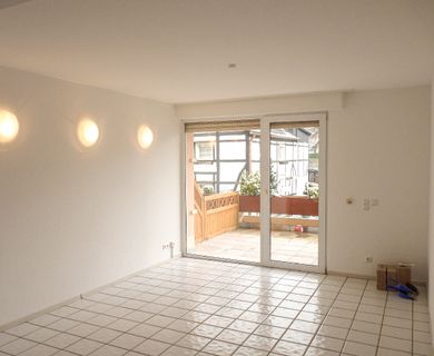 Vermietetes Single- Appartement mit EG und großem Balkon im Herzen von HA Hohenlimburg-Elsey