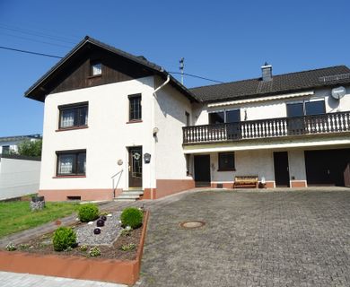 Gepflegtes und freistehendes Einfamilienhaus mit Garten in guter Lage von Langendernbach