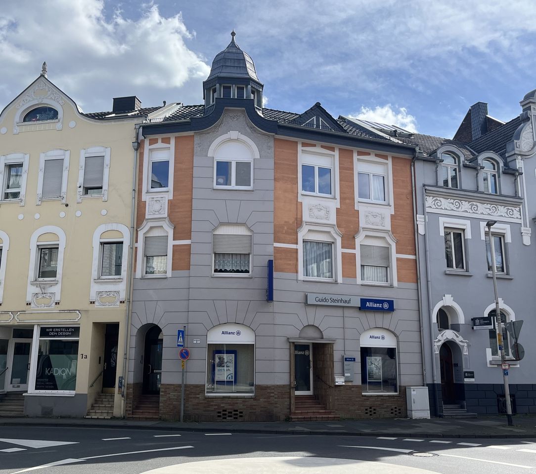 Historisches Wohn- und Geschäftshaus mit Jugendstilfassade im Herzen von Siegburg