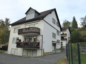 Moderne 3,5 Zimmer-Wohnung mit Balkon in Derschlag