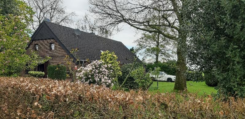 ehem. Kleinbauernhaus – Katstelle im ländl. Außenbereich  –VERKAUFT  !! —