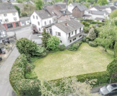 Vielseitiges Einfamilienhaus mit Potenzial & zusätzlicher Bauparzelle