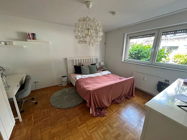 Attraktive 4-Zimmer-Maisonette-Erdgeschosswohnung in Mönchengladbach-Hamern